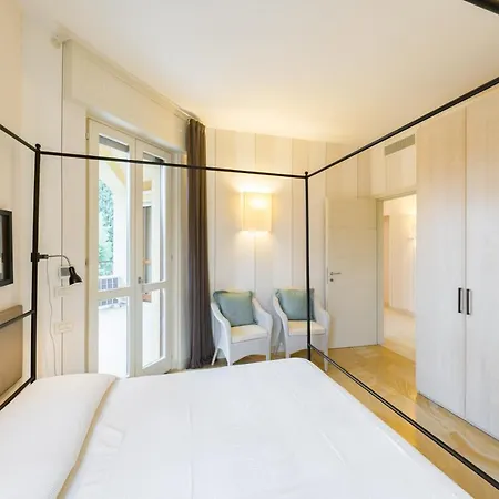 Residenza Al Vittoriale - By Host4u Appartement Gardone Riviera